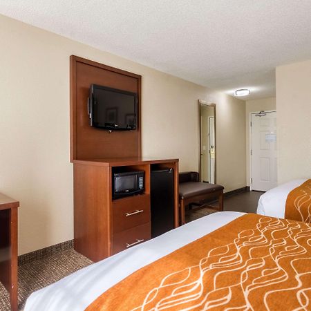 Comfort Inn & Suites Dayton North Dış mekan fotoğraf