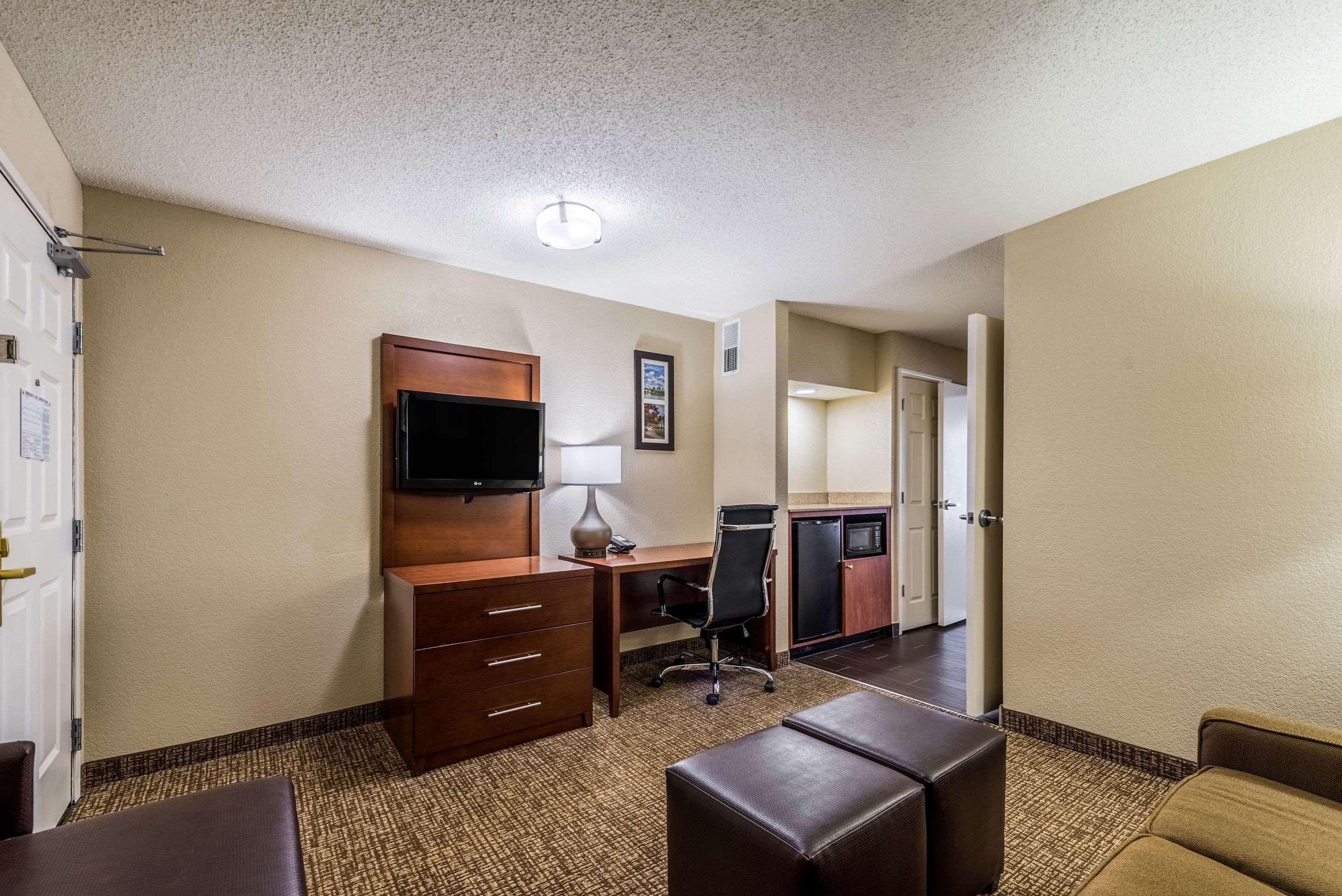 Comfort Inn & Suites Dayton North Dış mekan fotoğraf