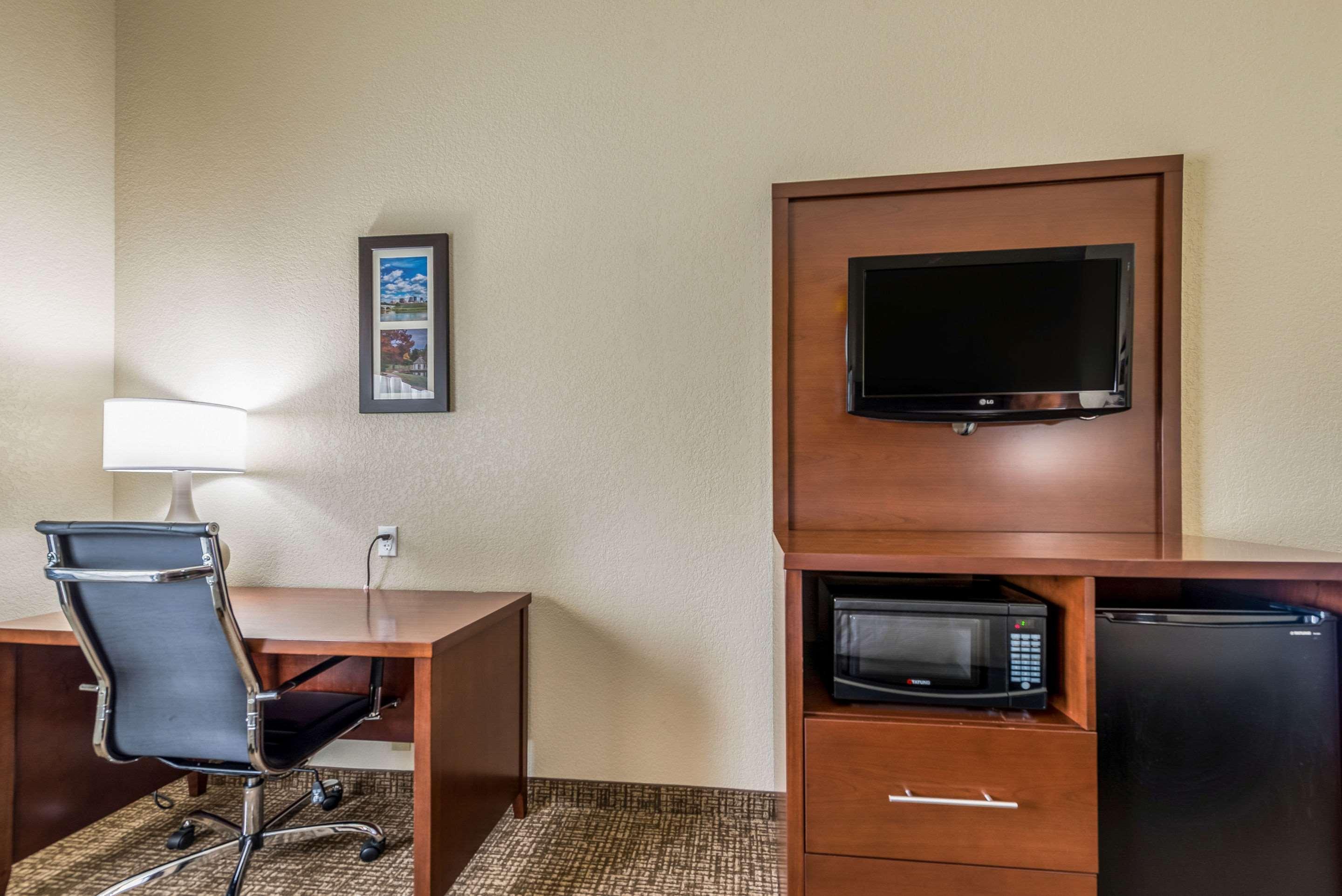 Comfort Inn & Suites Dayton North Dış mekan fotoğraf